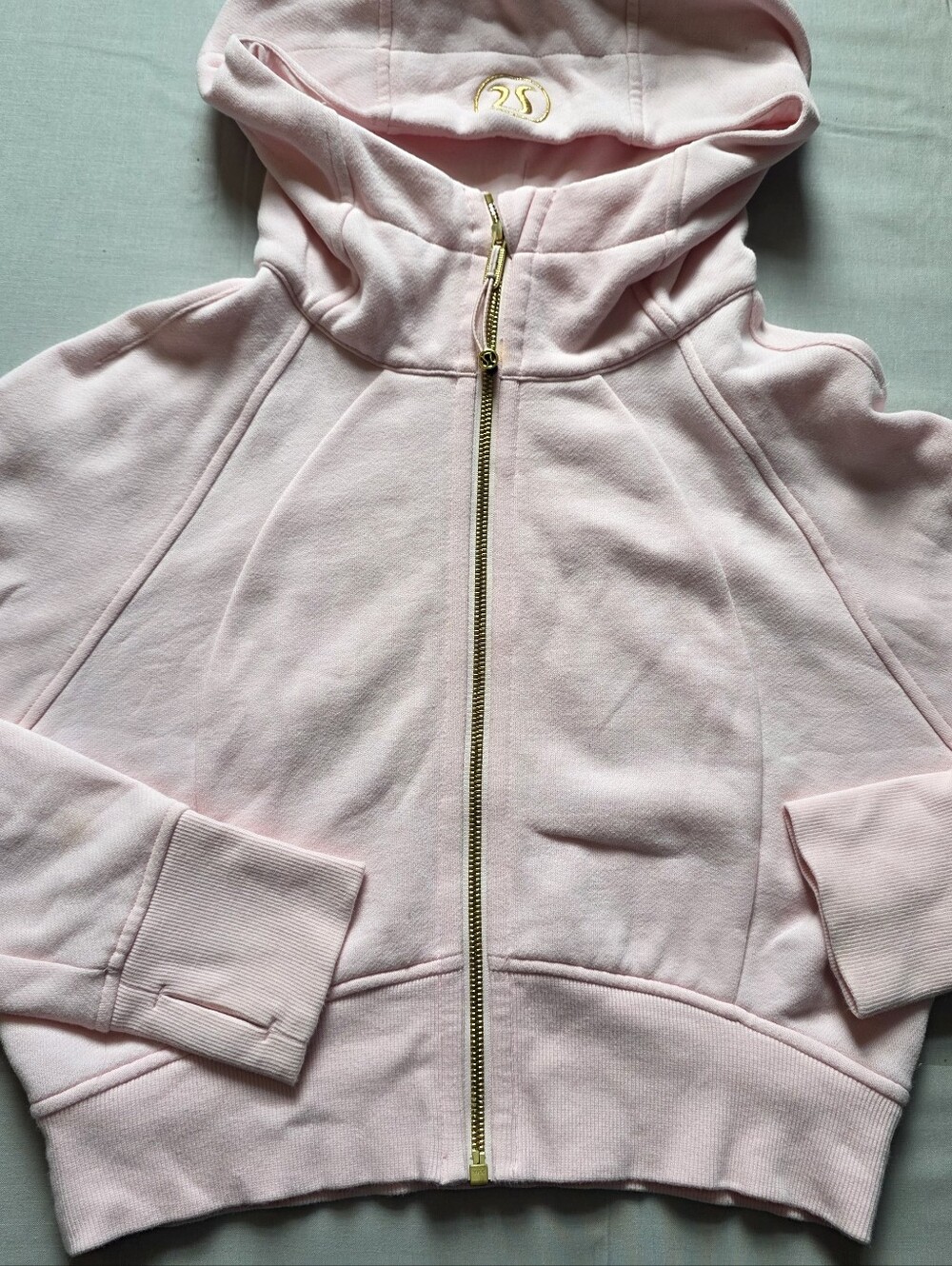 Lululemon Full Zip Cropped Scuba Strawberry Milkshake with gold zipper 6